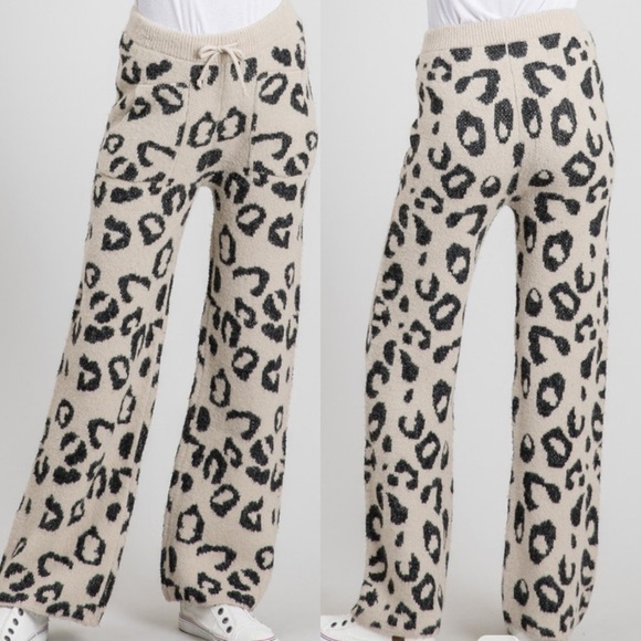Oatmeal Fuzzy Knit Leopard Print Lounge Pants - Picture 2 of 16